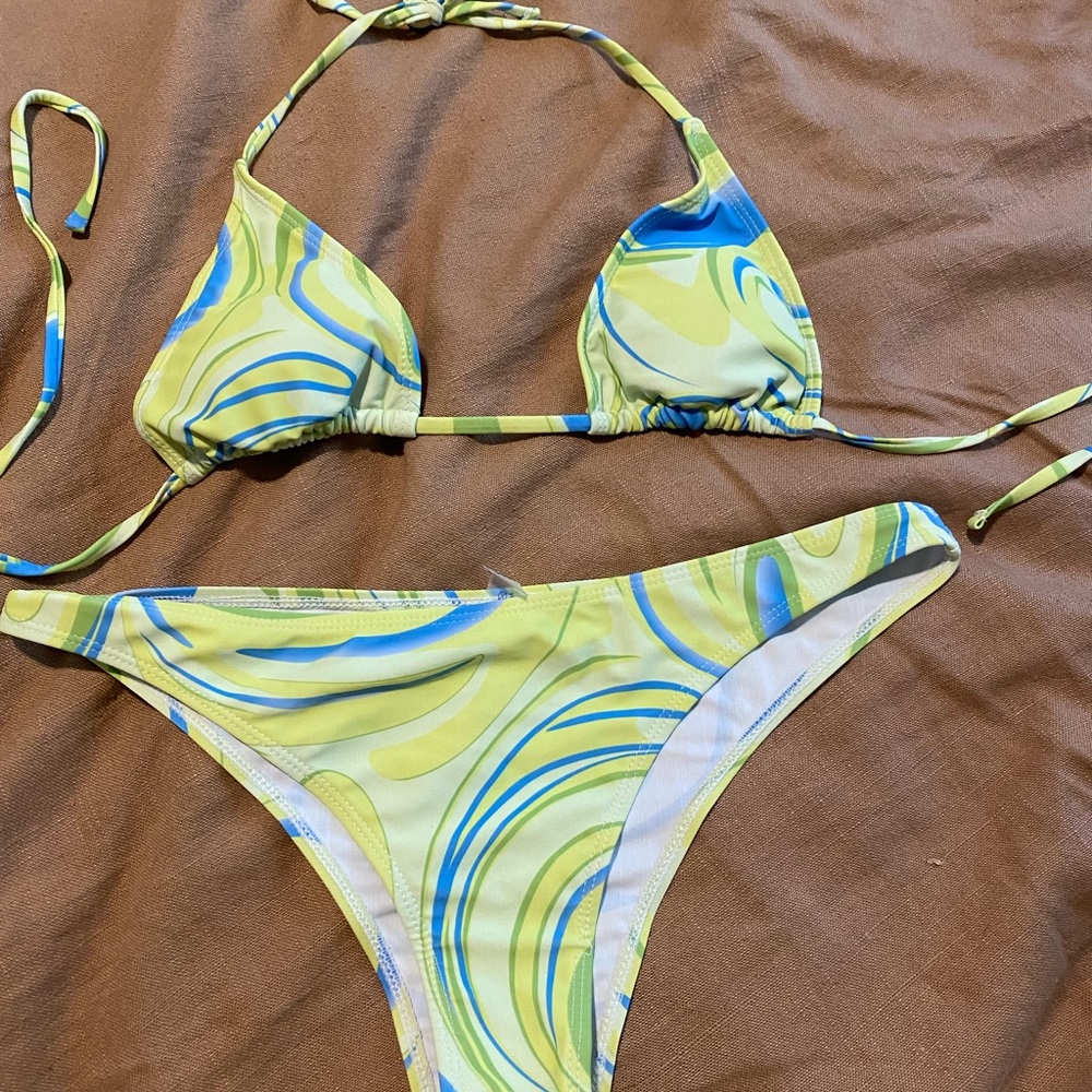 Bikini